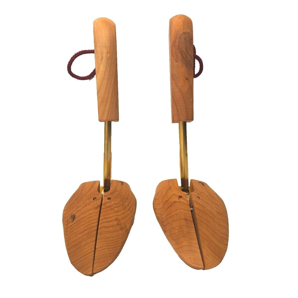 Vintage Rochester Cedar Shoe Trees Size 7 Split Toe‎ Brass USA Made Pair